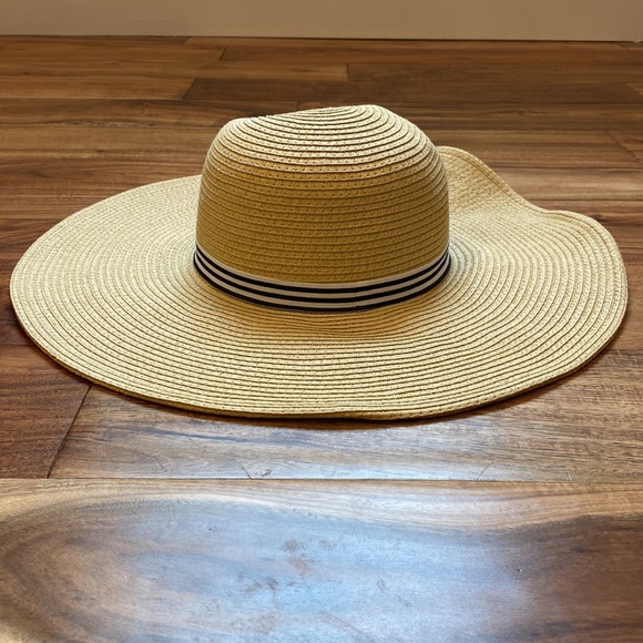 J. Crew Accessories - J. Crew Factory Straw Hat